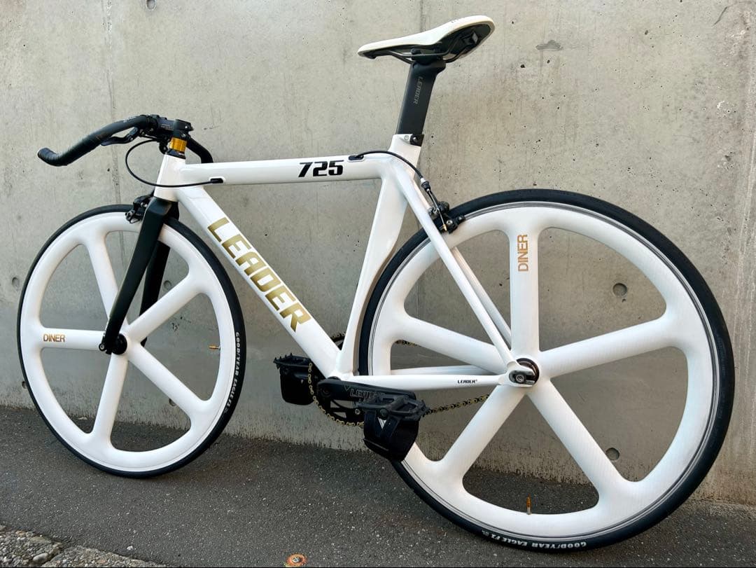 LEADER BIKE 725 TR CUSTOM M 白金 エアロピストバイク