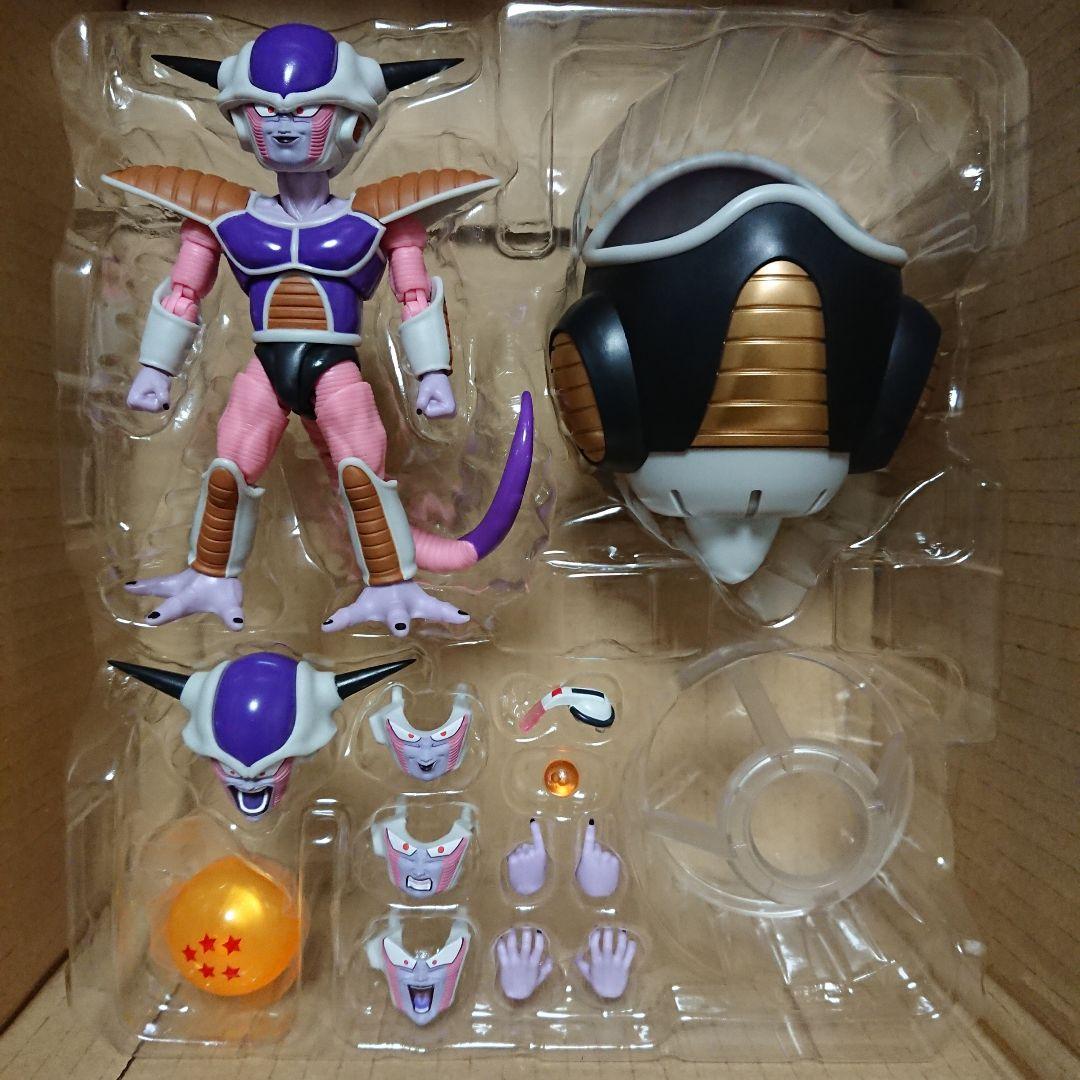 S.H.Figuarts フリーザ第一形態＆フリーザポッド 「ドラゴンボールZ」