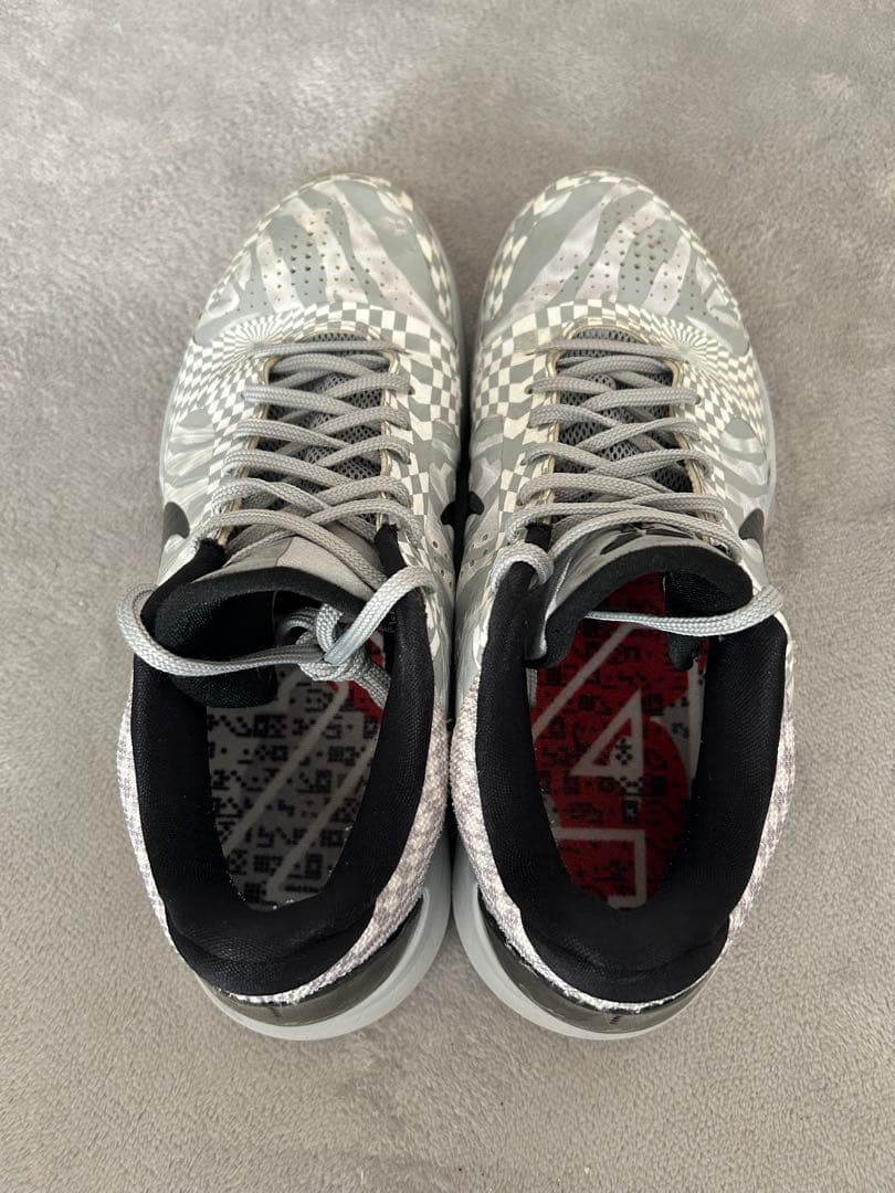 NIKE コービー 5 ゼブラ　ウルフグレー