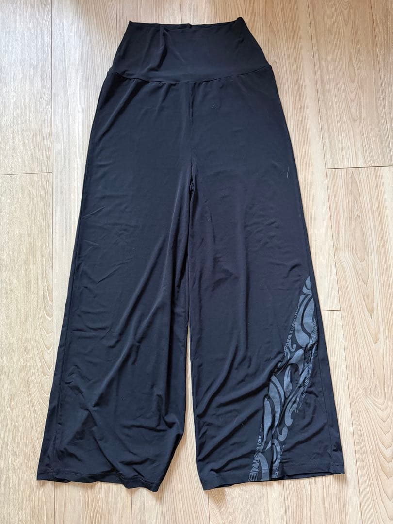 ハワイアンパンツ　Wehilani