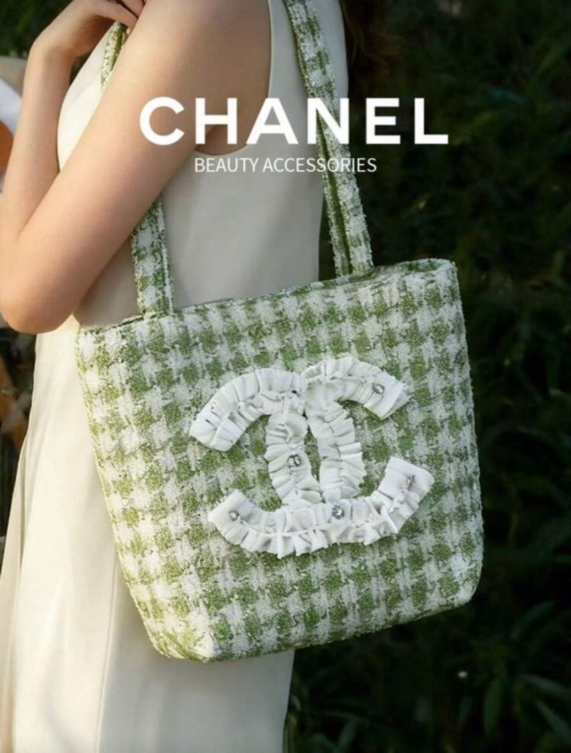 CHANEL VIPノベルティ ツイード ココマーク パール ラインストーン