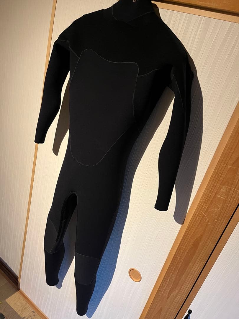 【新品・半額以下】AIRTIGHT メンズ ウェットスーツ M ブラック