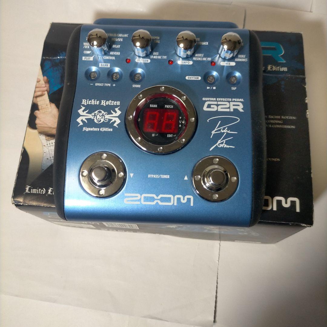 美品・ZOOM G2R デジタルエフェクトペダル・(リッチ―サンボラ・モデル)