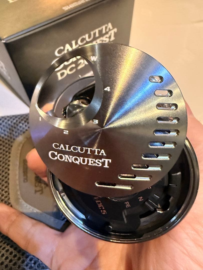 20カルカッタコンクエスト200DC HG 未使用　バック携帯はありですが未使用