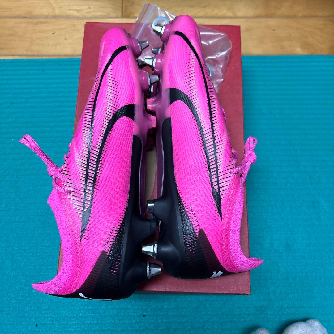 Nike サッカーシューズ ピンク