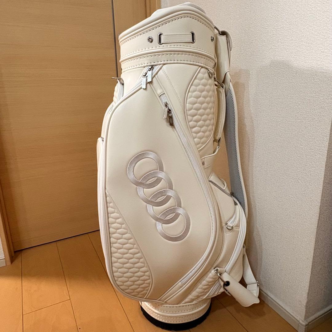 【新品未使用品】アウディ キャディバッグ ゴルフバッグ　ホワイト