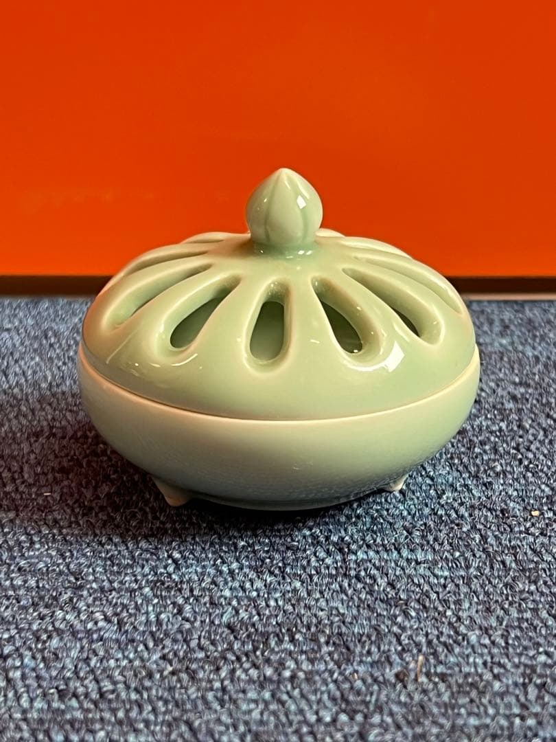 1148 鍋島焼　青磁　香炉　未使用