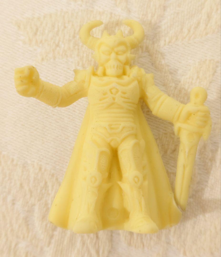 ウルトラマン　怪獣　消しゴム　ジュダ　黄色　良品　 貴重　レア