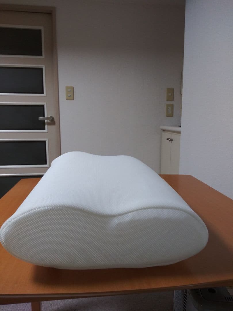 QOC安眠枕ラグジュアリータイプ　お値下げ、新情報