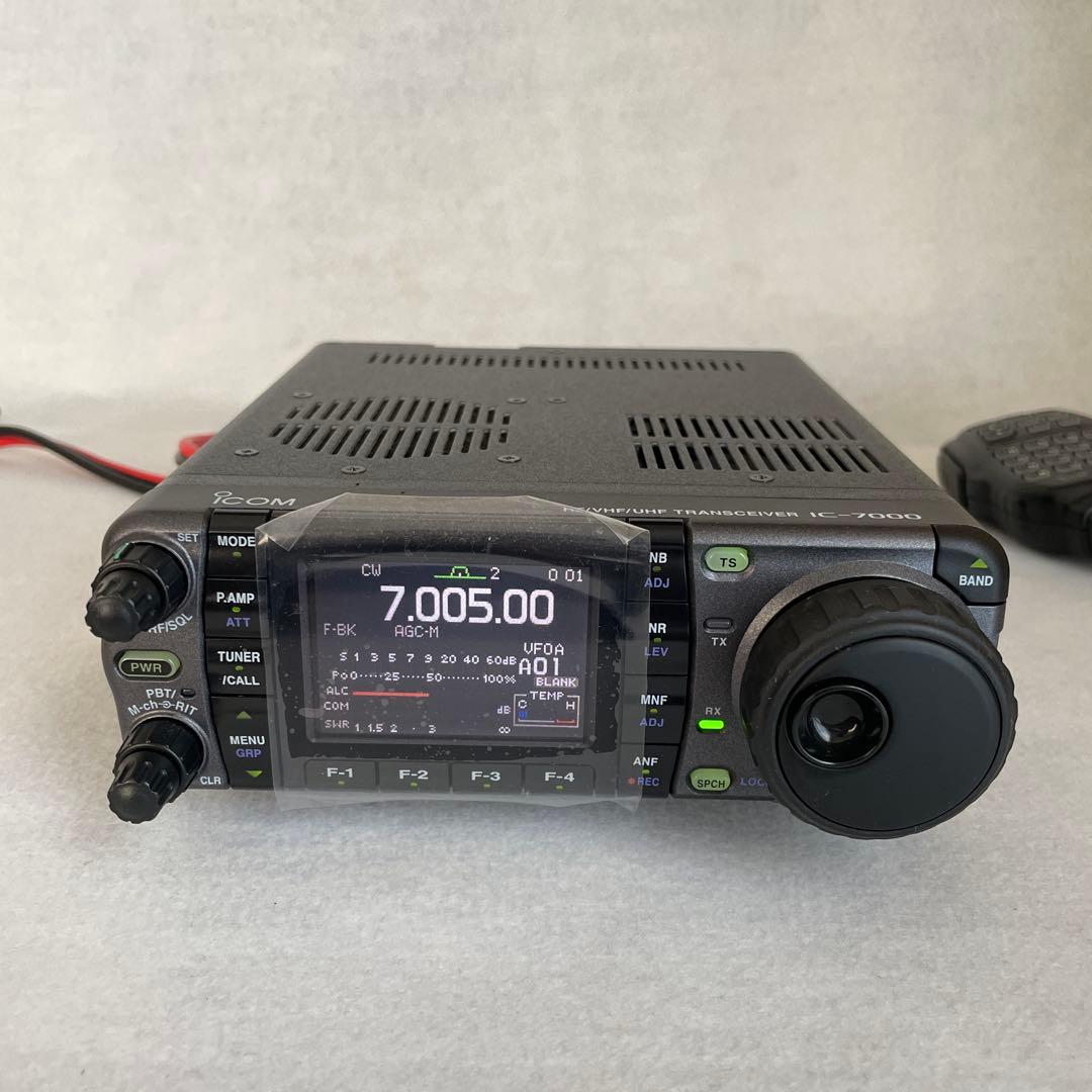 ICOM IC-7000M HF/VHF/UHF ALL MODE トランシーバ