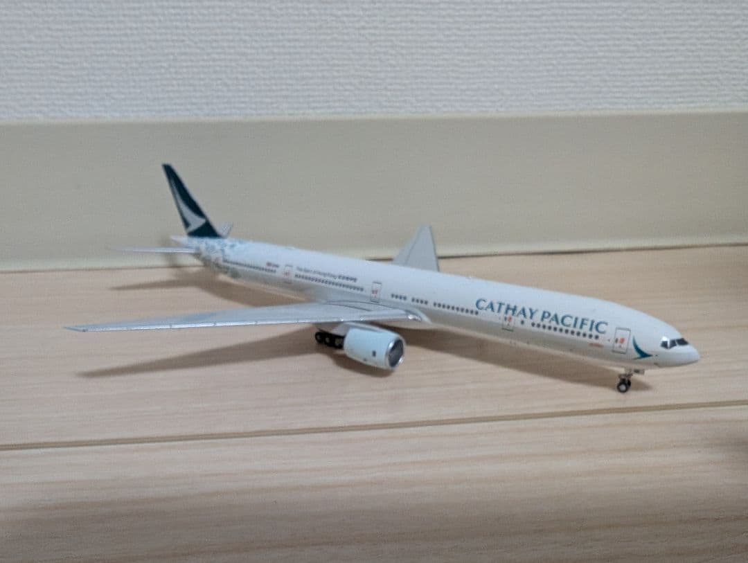 キャセイパシフィック B777-300 B-HNK 1/400