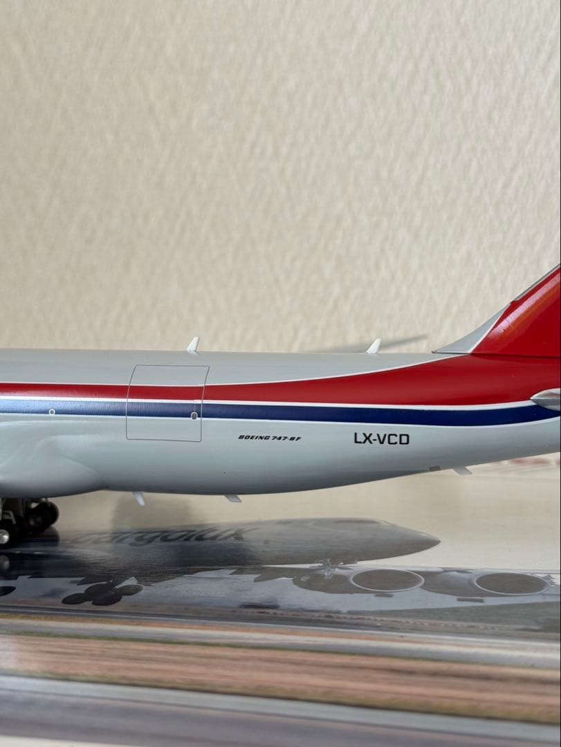 航空機・ヘリコプター herpa cargolux Boeing 747-8F 1/200