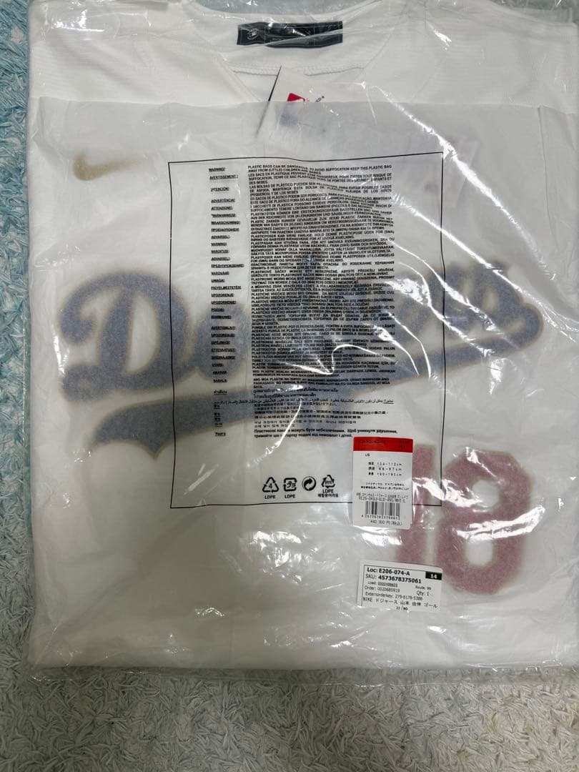 新品未使用　ドジャース 山本由伸 18 ゴールド　ユニフォーム L 2026