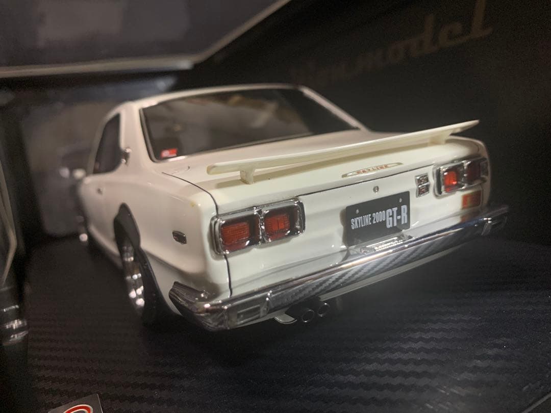 ミニカー IG3235 1/18 Nissan Skyline 2000 GT-R