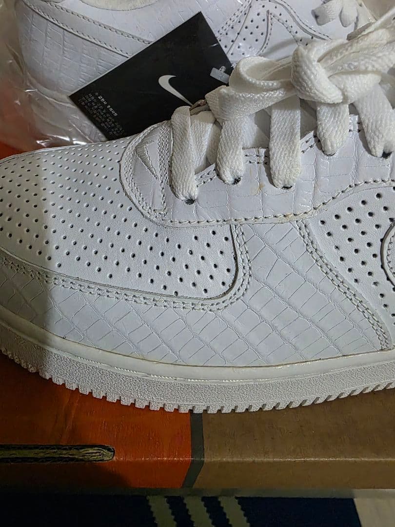 (値下げ)Nike Air Force 1 プレミアム ホワイト クロコダイル