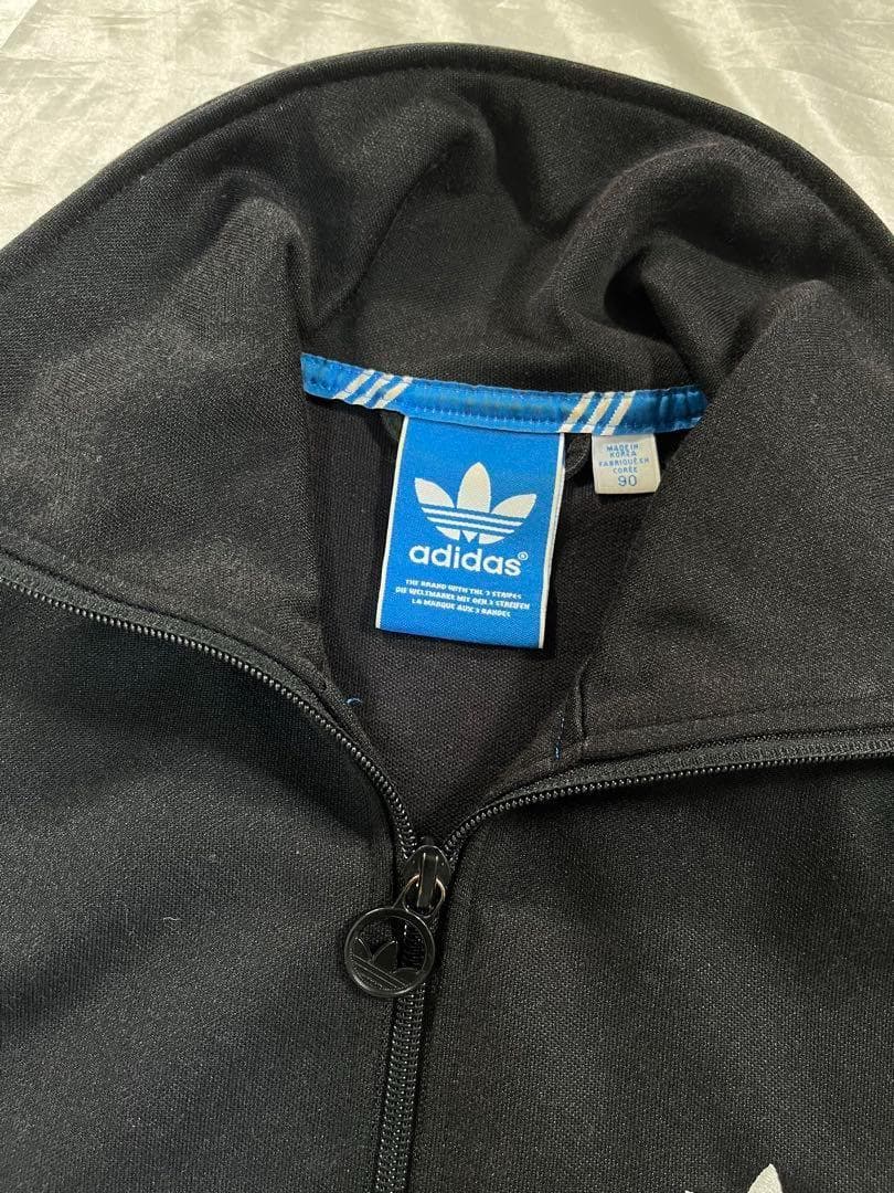 adidas BECKENBAUER トラックジャケット　刺繍ロゴ　サイドライン