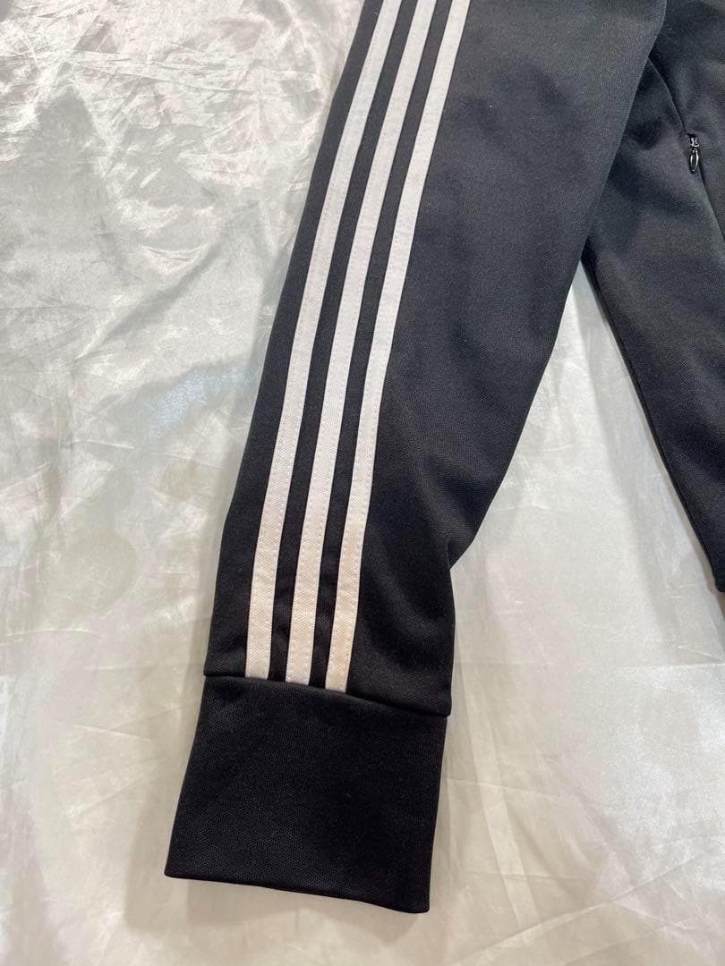 adidas BECKENBAUER トラックジャケット　刺繍ロゴ　サイドライン