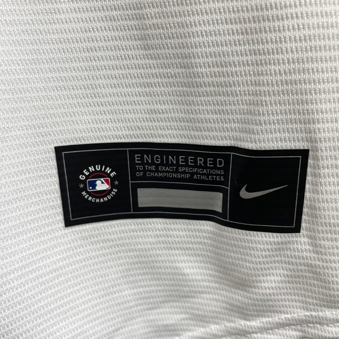 ナイキ　MLB サンディエゴ•パドレス　レプリカユニフォーム　メンズLサイズ