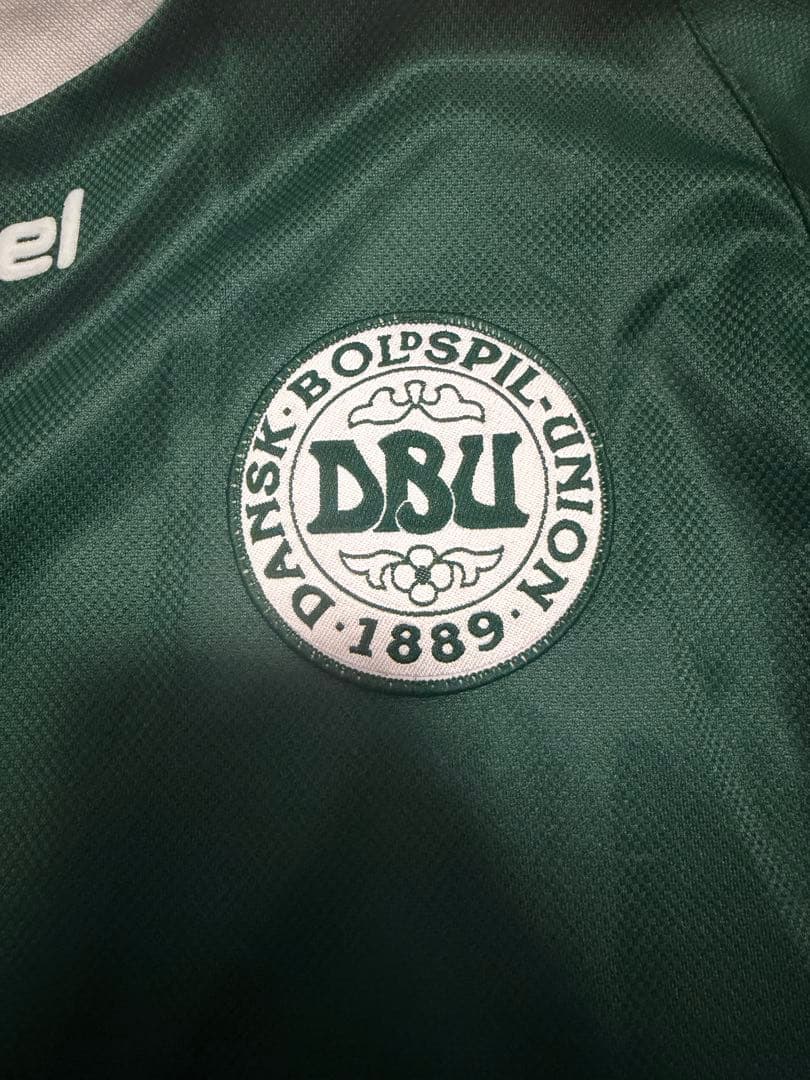 【レア】サッカー デンマーク代表 2002年モデル ユニフォーム（緑）