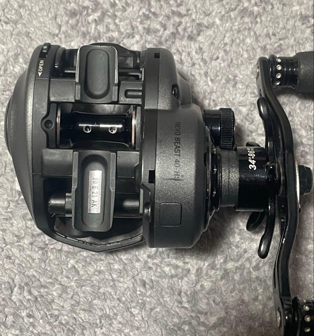 ABU GARCIA REVO BEAST レボ ビースト40-HS