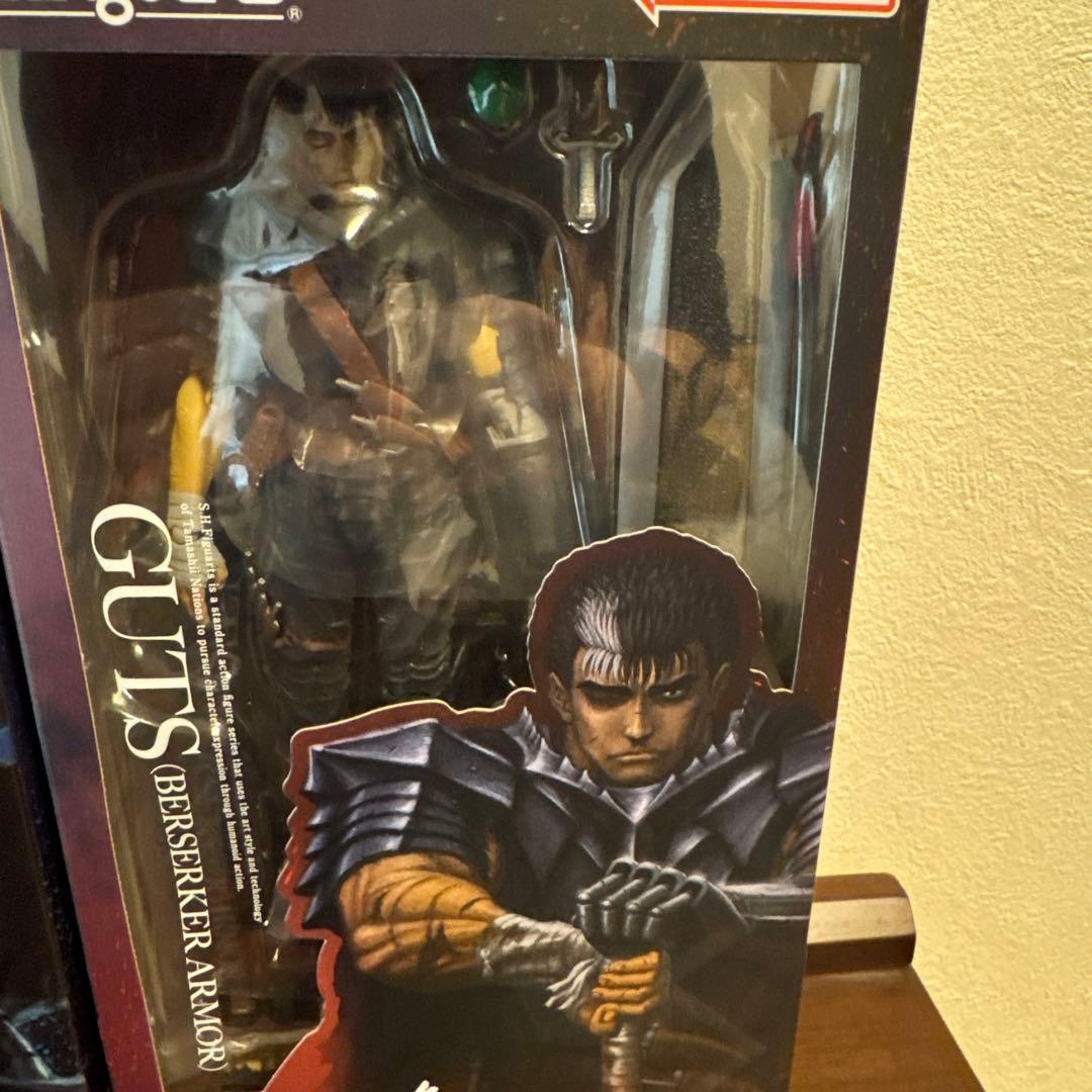 SH Figuartsフィギュアーツ ガッツ ベルセルク 狂戦士の甲冑　激情