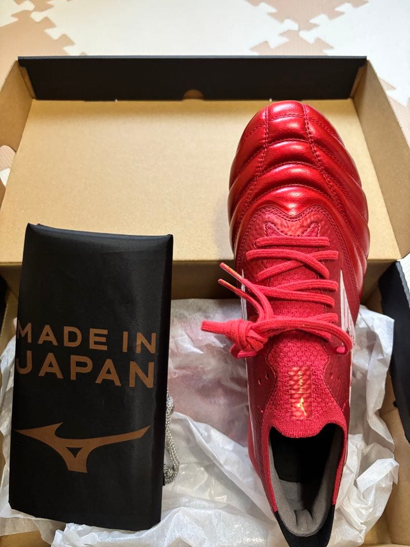 モレリアネオ4 β Japan 40周年限定 Ruby Red 25.5cm