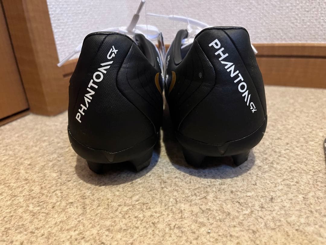 ☆新品☆サッカースパイク NIKE ファントムGX IIアカデミー 24.5