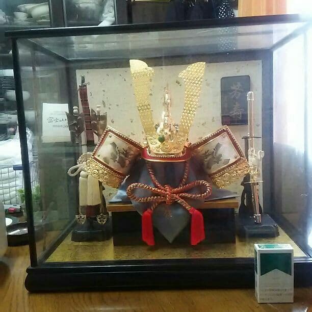 芳寿の兜