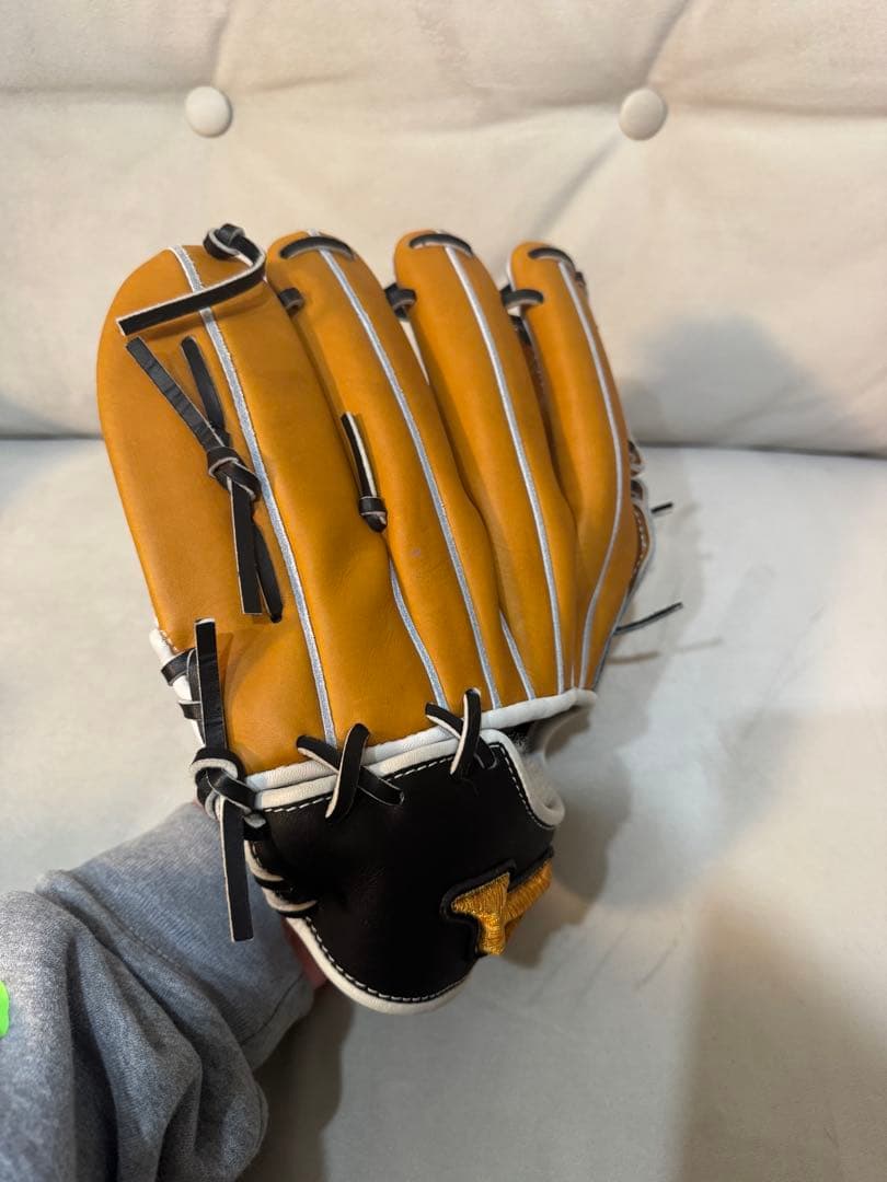 Mizuno global elite 軟式グローブ オレンジ/黒