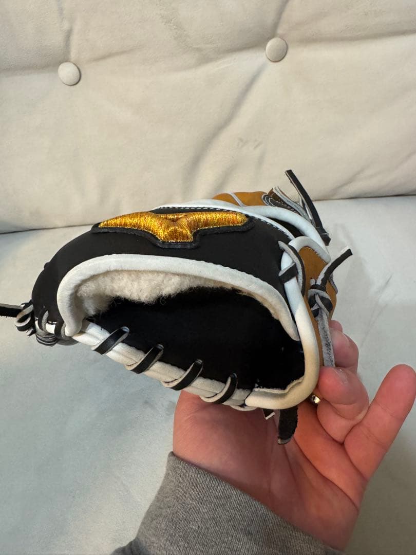 Mizuno global elite 軟式グローブ オレンジ/黒