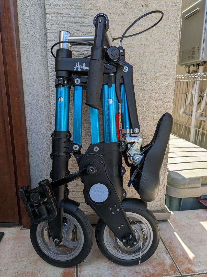 A-bike 8インチ折りたたみ自転車 青 専用バッグ付き