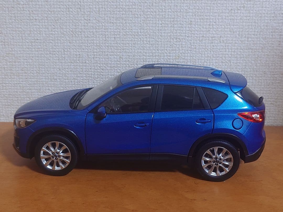 マツダ CX-5 1/18 ミニカー ブルー 本体のみ