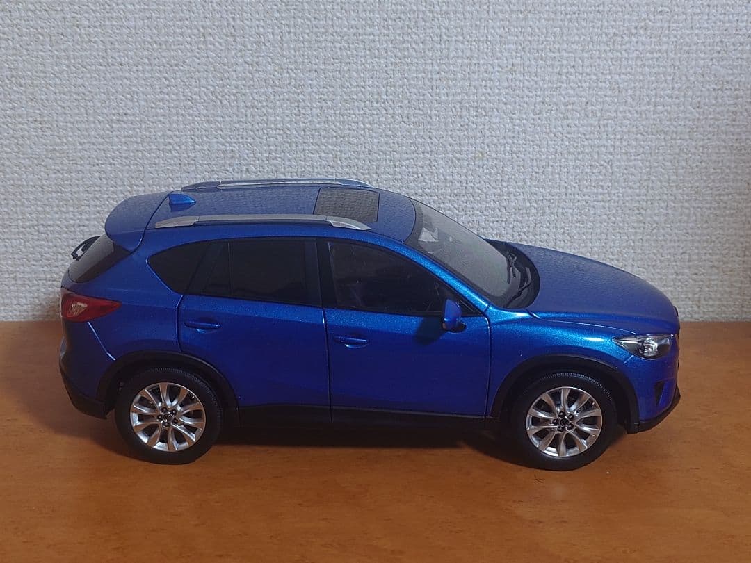 マツダ CX-5 1/18 ミニカー ブルー 本体のみ