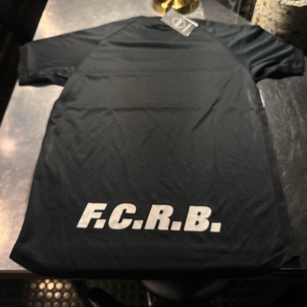 ＦＣＲＢ　コカコーラ　新品タグ付きサイズＳ