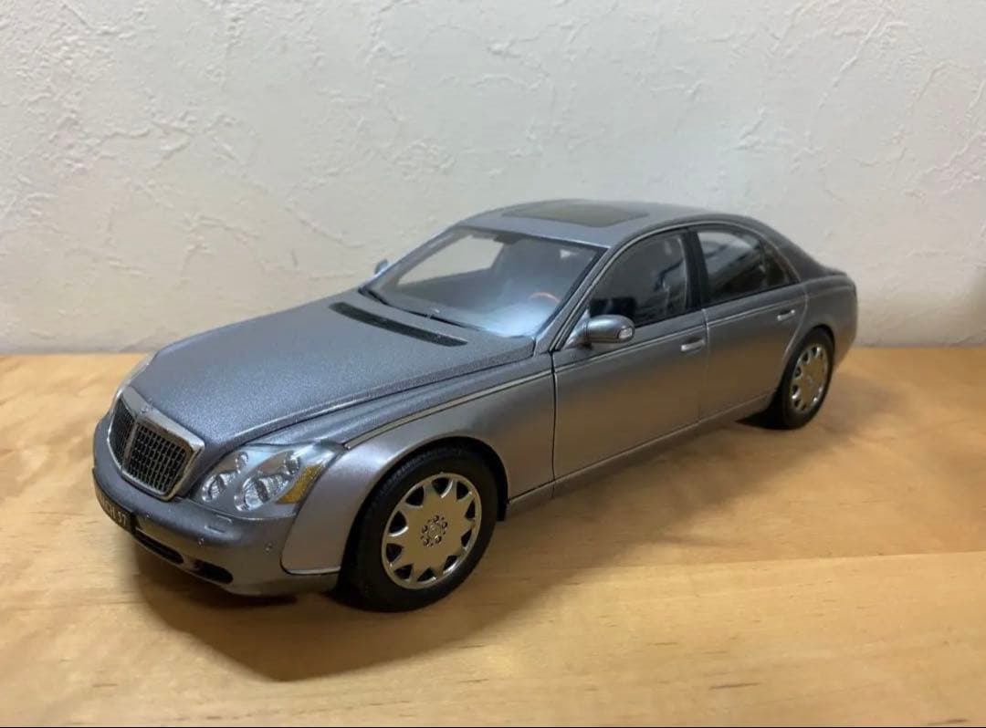 1/18 オートアート マイバッハ57 Auto-art