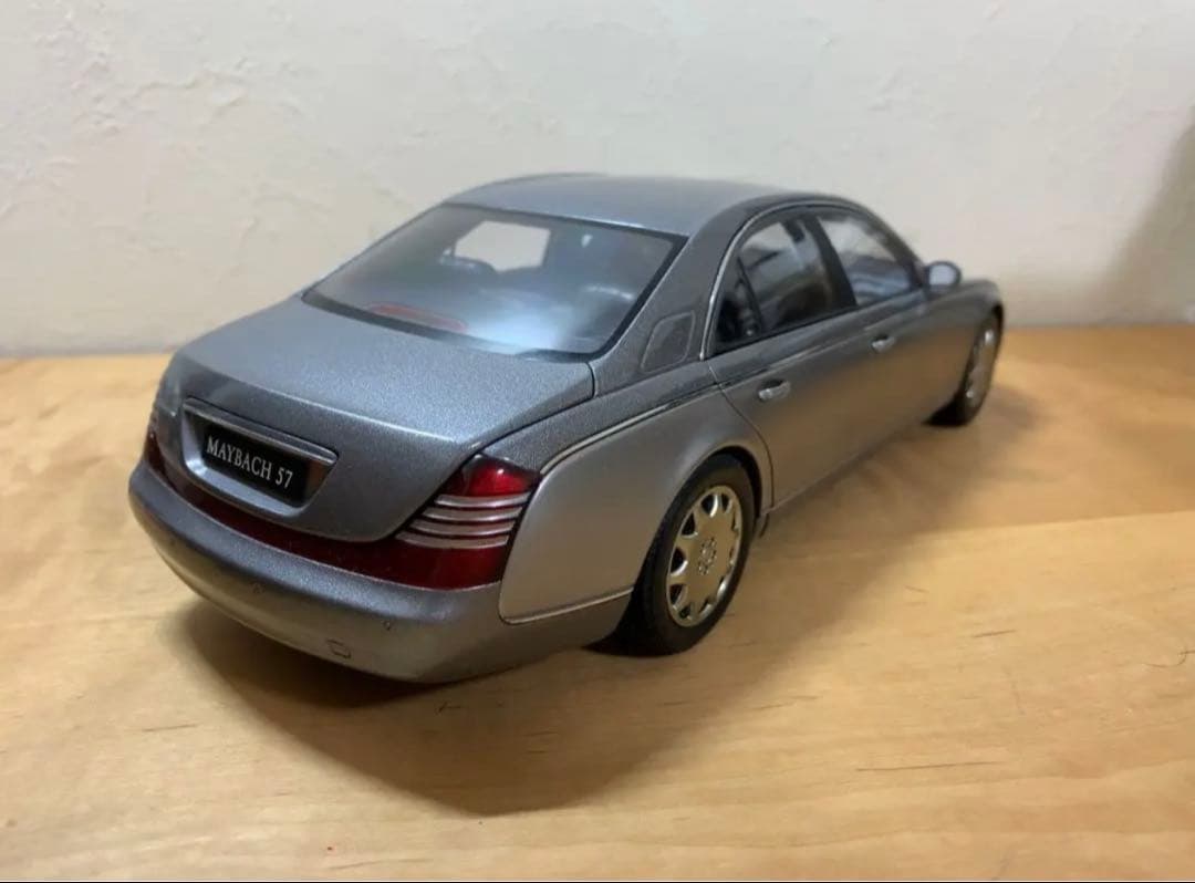1/18 オートアート マイバッハ57 Auto-art