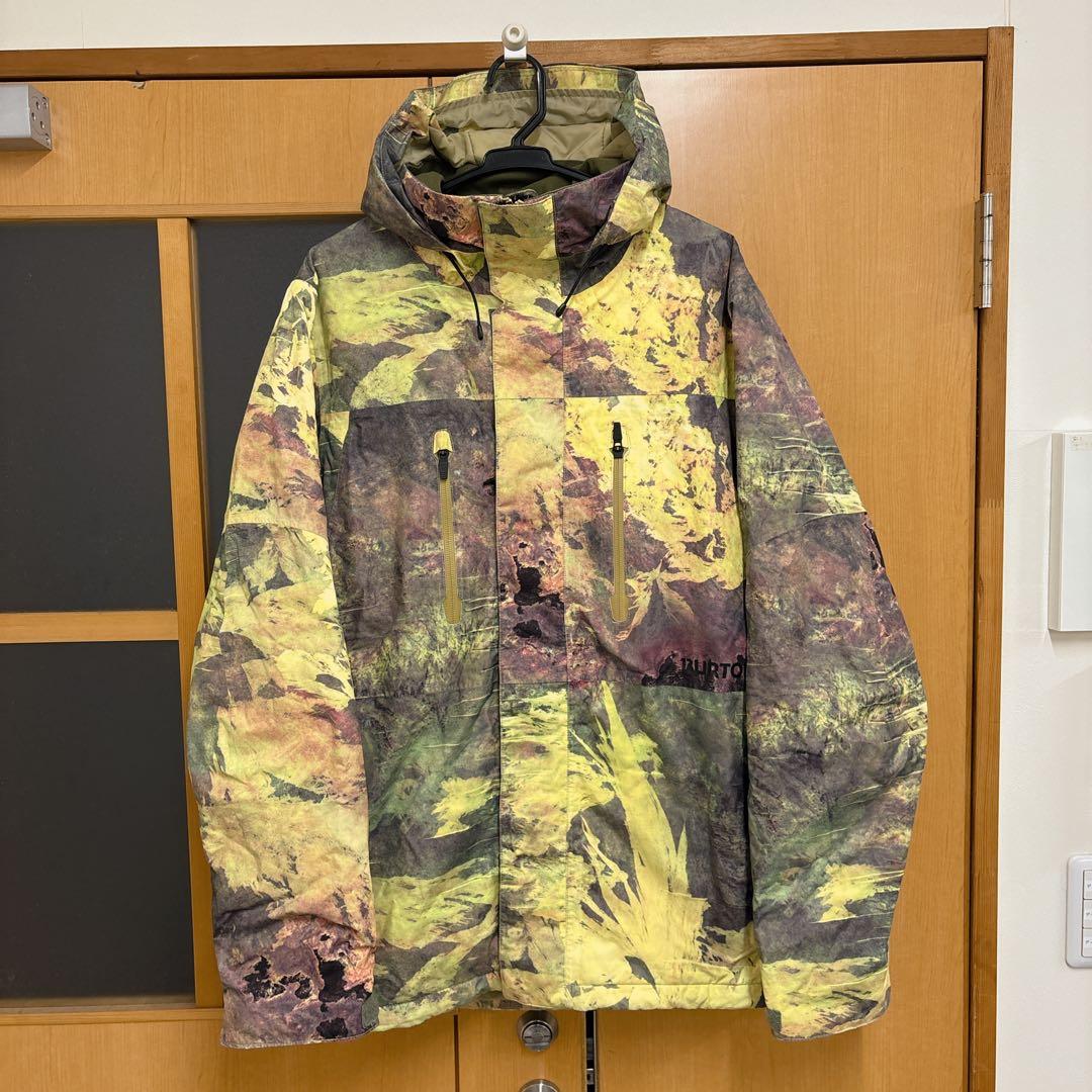 BURTON スノーウェア　スノーボード　雪山　ウィンタースポーツ　バートン