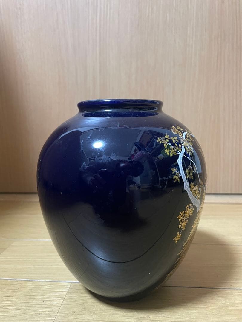 【共箱付き】花瓶 金彩孔雀文 花器 壺 高さ約15cm 伝統工芸