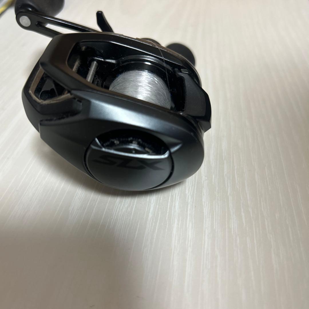SLX ブラックリール 右巻き糸なし