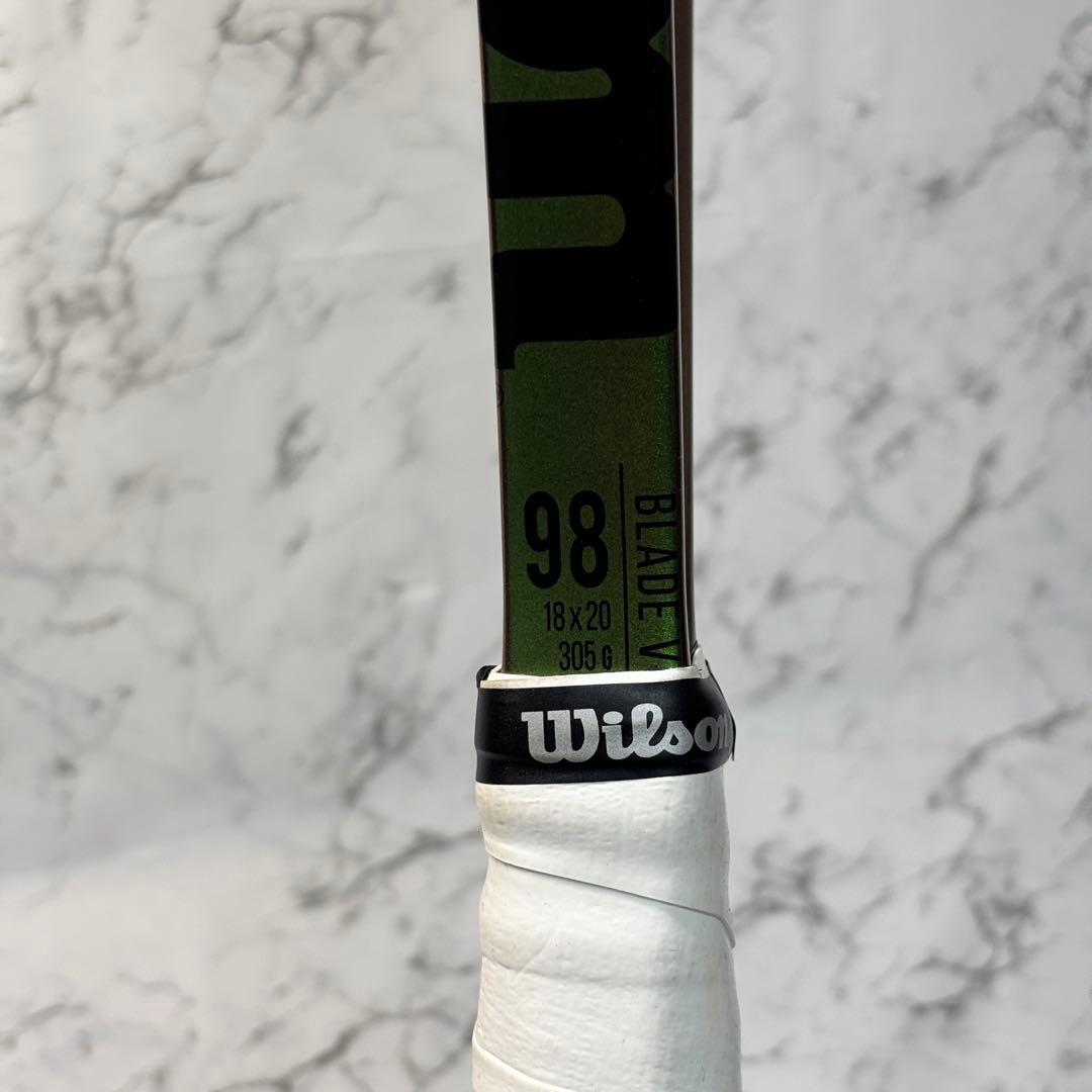 良品　Wilson BLADE 98 V8 18×20 人気モデル ラケット