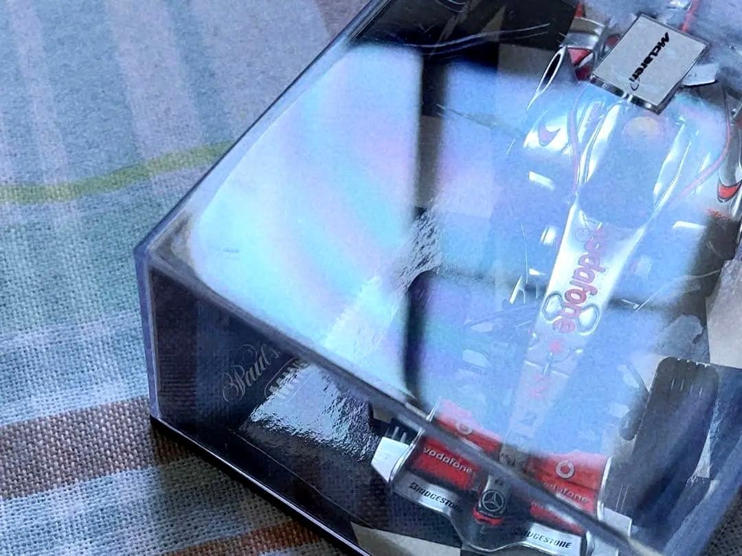 ミニチャンプス 1/43 マクラーレンMP4-22 ハミルトン デビュー戦仕様