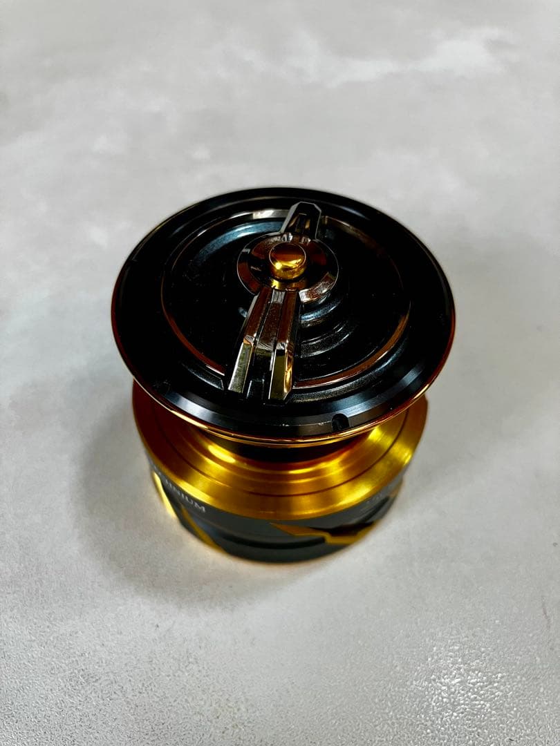シマノ21BB-Xテクニウム SUT 2500DXG 使用１回美品