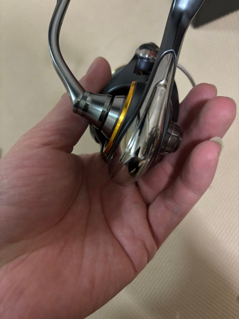 DAIWAairity pclt3000xh スピニングリール ブラックゴールド