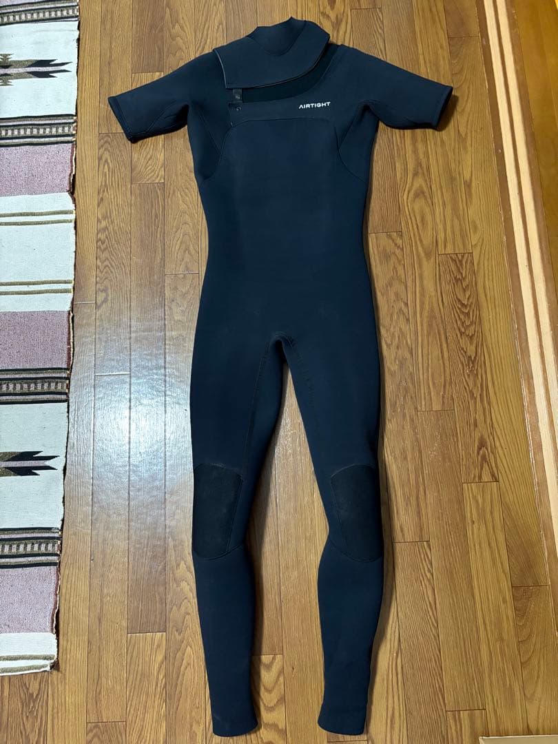 AIRTIGHT ブラック シーガルウェットスーツ