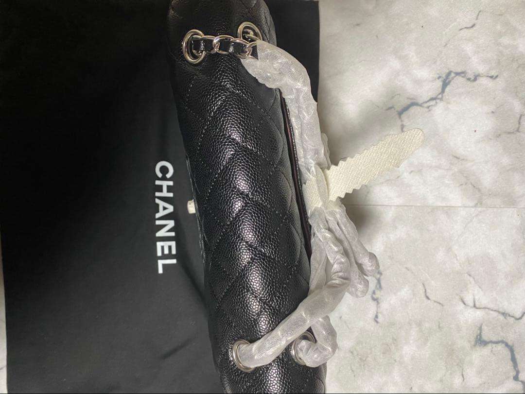 CHANELノベルティ キャビアスキンマトラッセ　シルバー　 VIPノベルティ