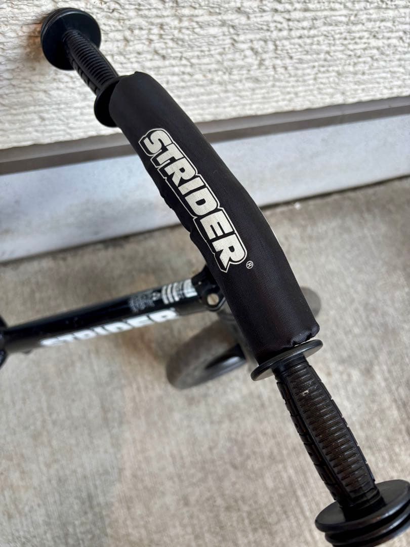 日本正規品＊STRIDER バランスバイク ブラック 12インチ