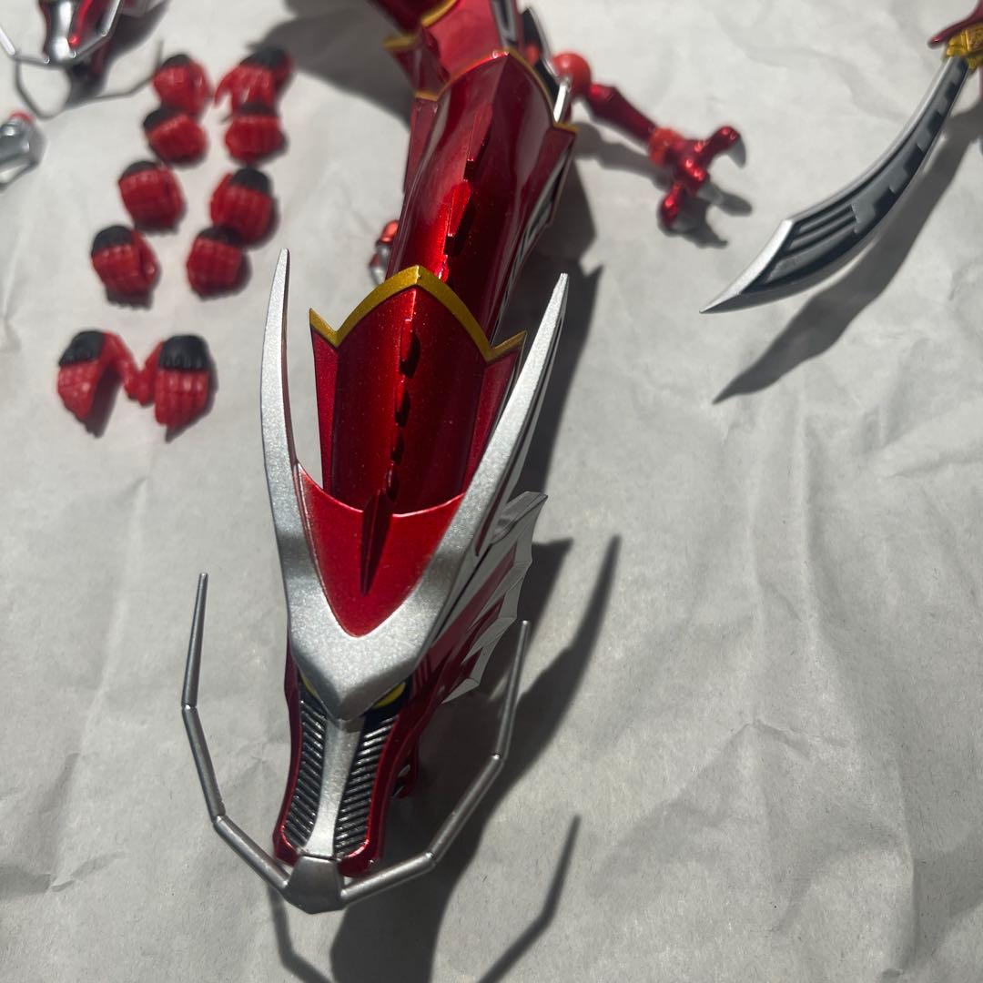 S.H.フィギュアーツ 仮面ライダー龍騎&ドラグレッダーセット
