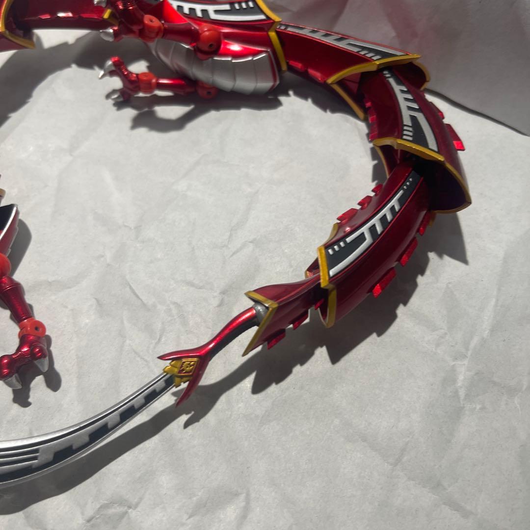 S.H.フィギュアーツ 仮面ライダー龍騎&ドラグレッダーセット