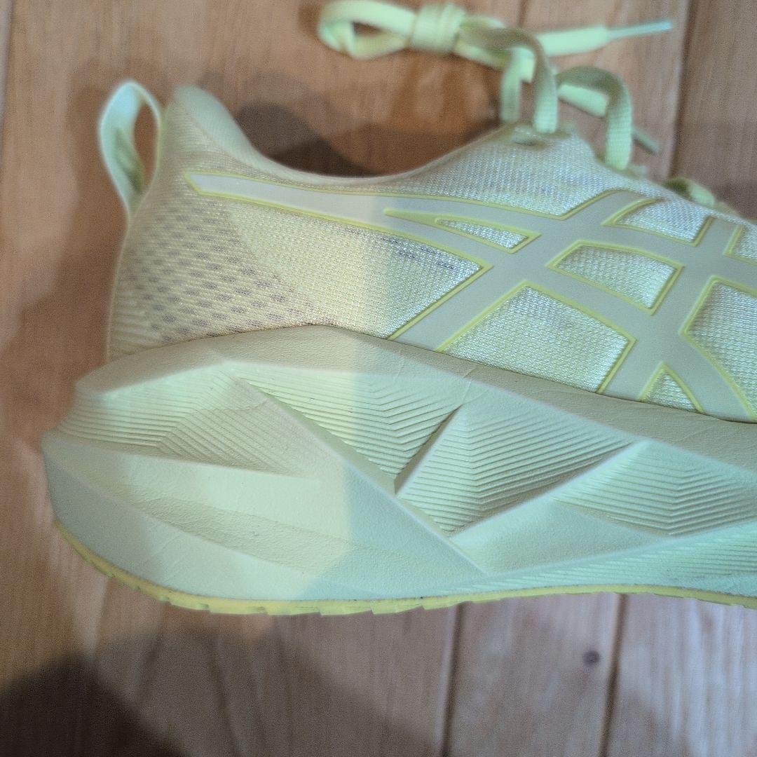 【夜ラン最適】26cm ASICS NOVABLAST 5 LITE-SHOW