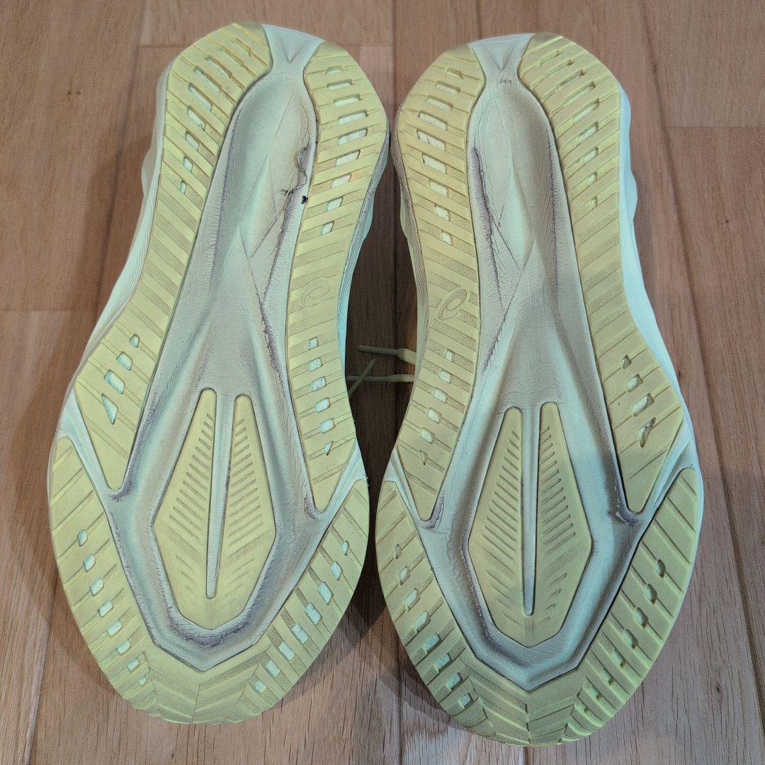 【夜ラン最適】26cm ASICS NOVABLAST 5 LITE-SHOW
